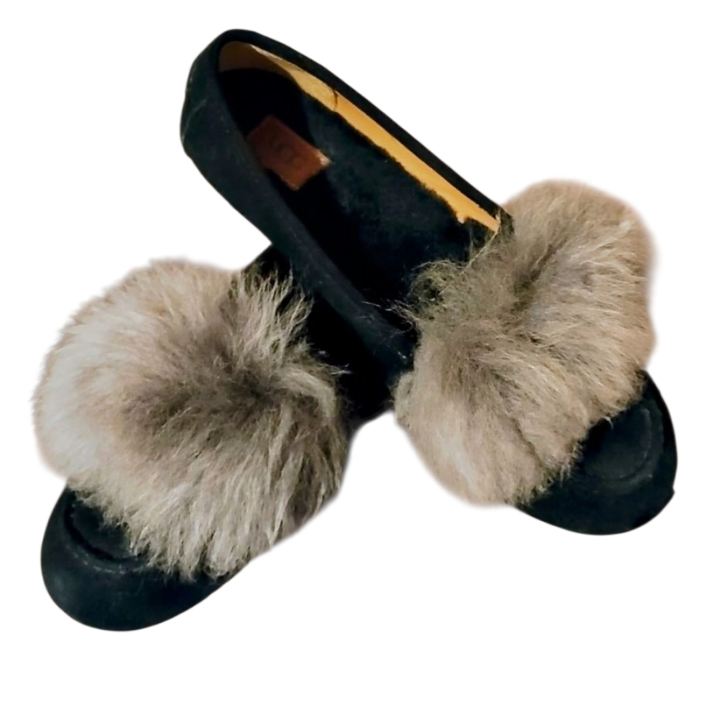 UGG Flats Size 6